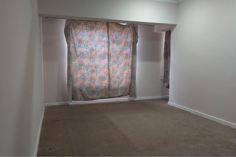 3 Bedroom Property for Sale in Uitenhage Upper Central Eastern Cape